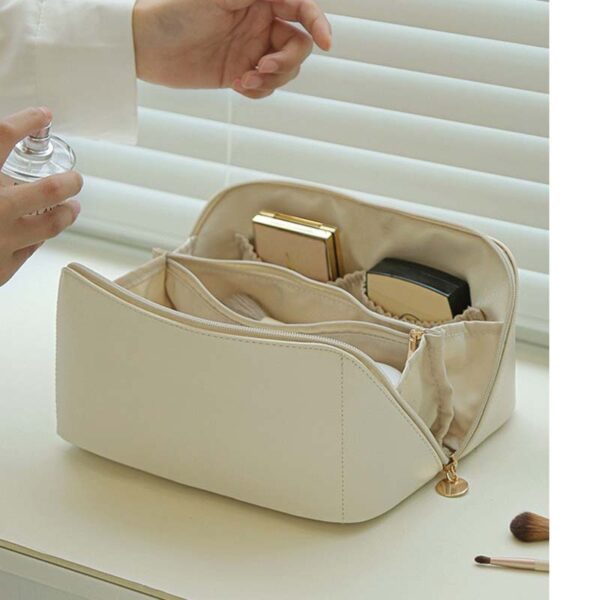 Large capacity Cosmetic Bag Train Case Vanity Case - Image 4